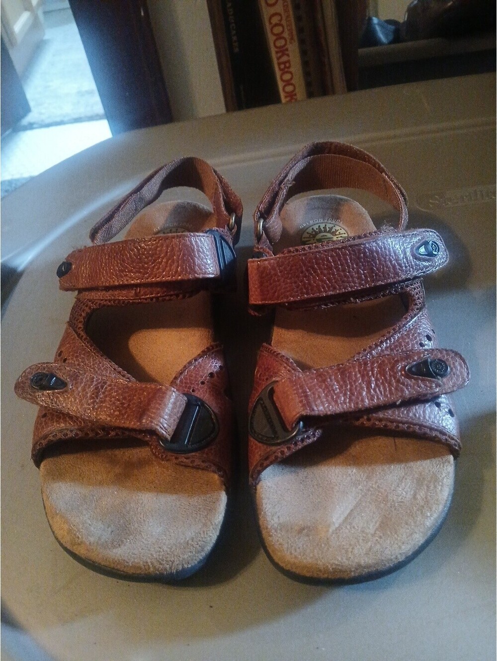 Earth Spirit Sport Gelron 2000 Brown Leather Sandals Women 7.5 Adjustable Comfy